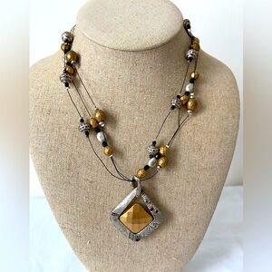 CHICO’S PENDENT NECKLACE